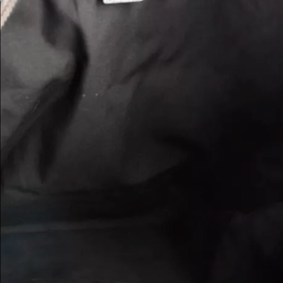 ***AVAILABLE*** Gucci large monogram tote - Picture 8 of 8